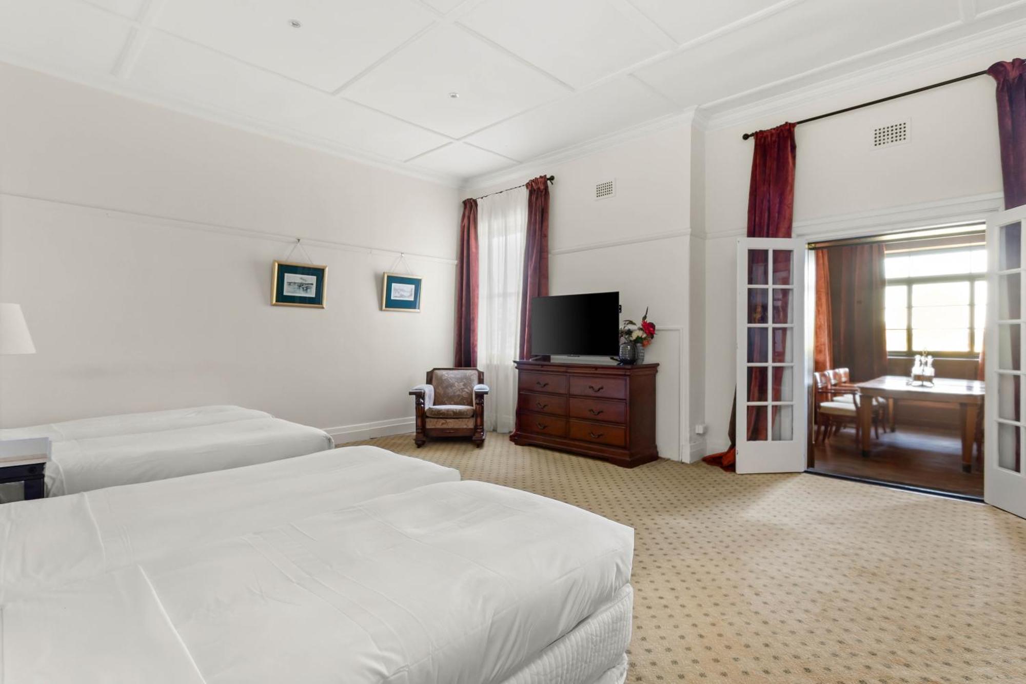 The Robertson Hotel Экстерьер фото