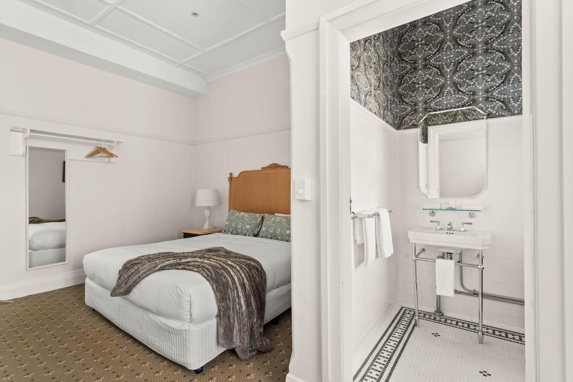 The Robertson Hotel Экстерьер фото