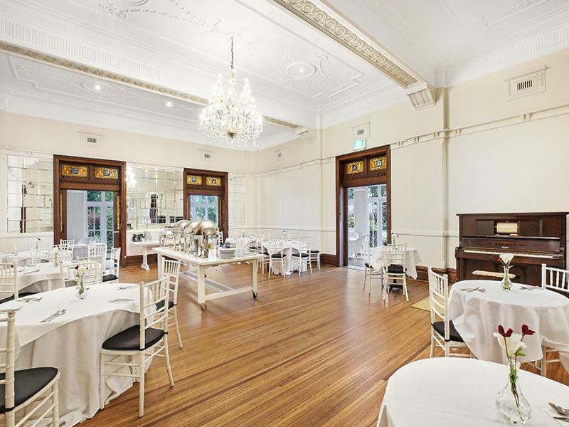 The Robertson Hotel Экстерьер фото